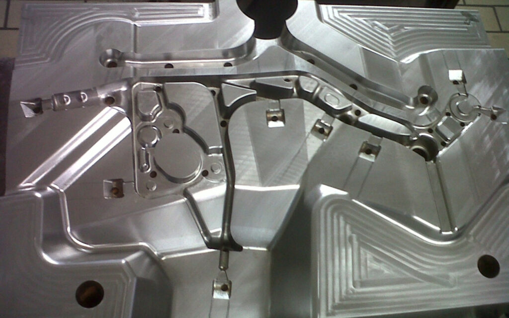 CNC Machining DFM: Wiper Arm CNC Tool